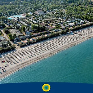 4* Vakantiepark Club Del Sole Vigna Sul Mar Family Collection