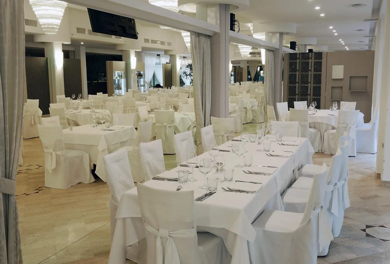 Hotel Molino Rosso Imola 4*,